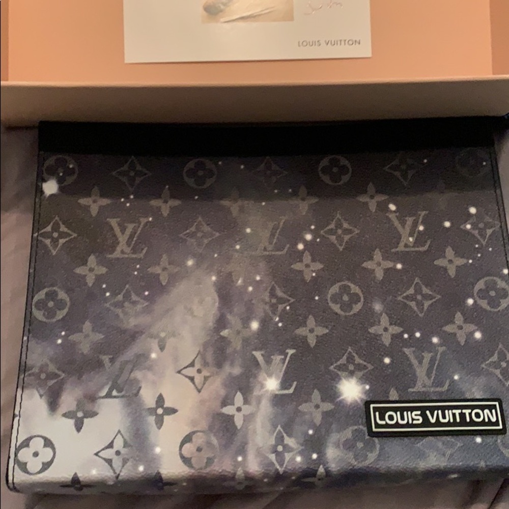Louis Vuitton Galaxy Pochette Voyage MM